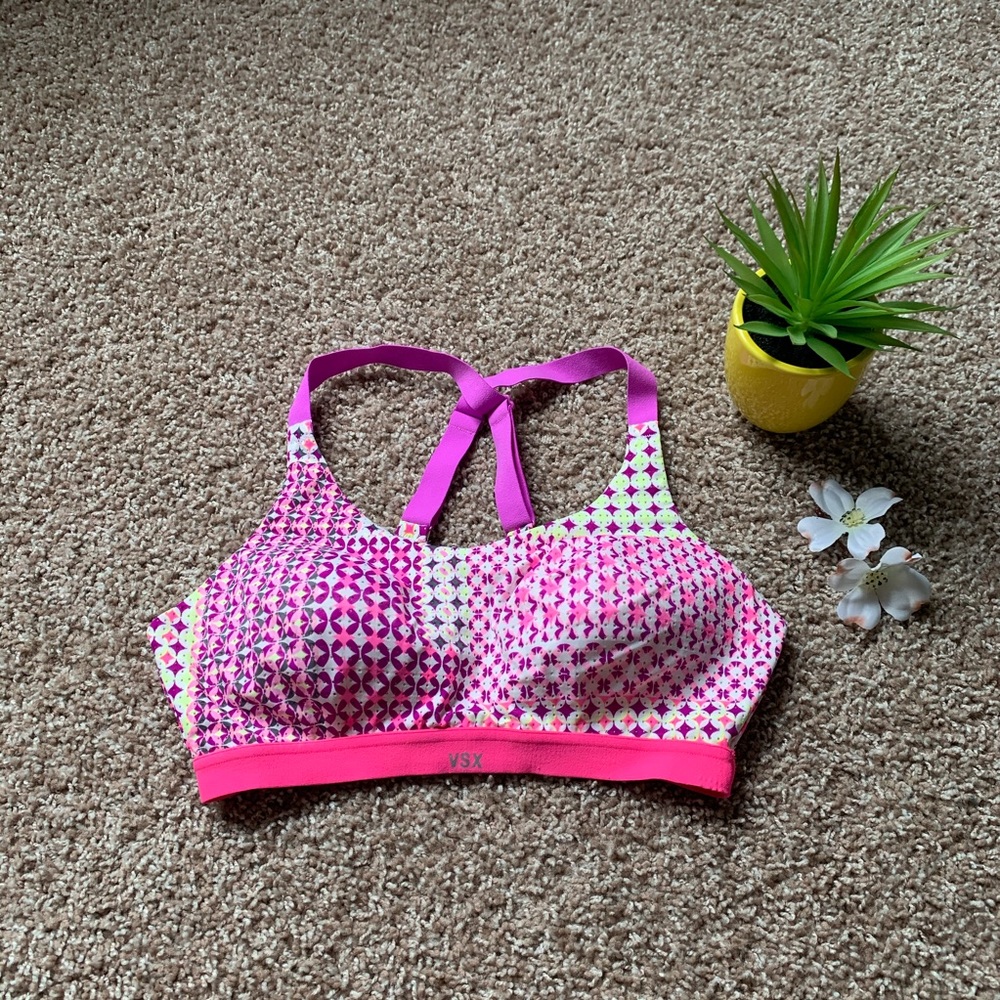 Victoria’s Secret top